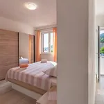 Navis Sea View With Pool Apartment *