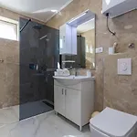 Apartment Navis Sea View With Pool *