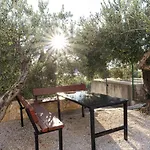 Apartment Navis Sea View With Pool Makarska