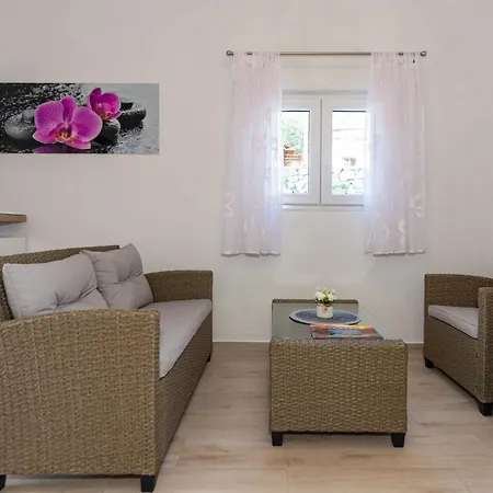 Apartman Navis Sea View With Pool *
