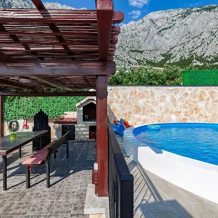 Navis Sea View With Pool Makarska