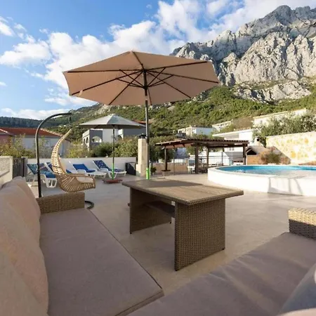 Navis Sea View With Pool *