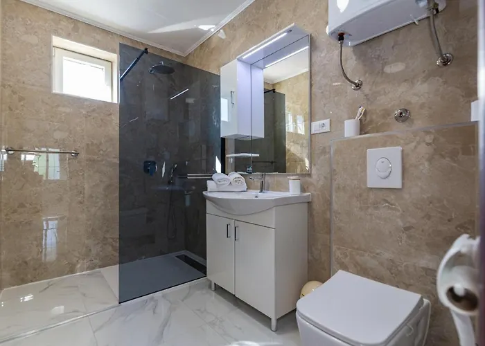 Apartment Navis Sea View With Pool *