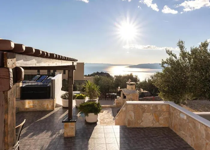 Navis Sea View With Pool מאקרסקה