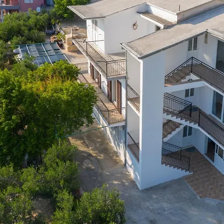 Navis Sea View With Pool * Makarska