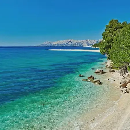 Navis Sea View With Pool Apartmán